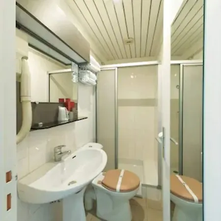 Hotel Latin Paris