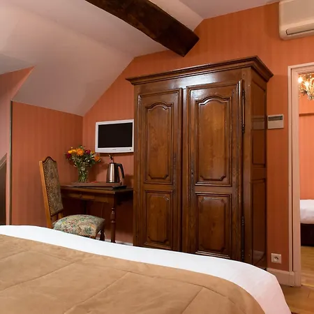 Hotel Du Palais Bourbon 3*