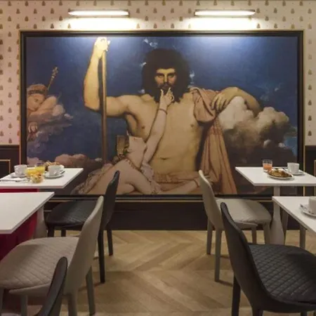 Eiffel Petit Louvre מלון 3*