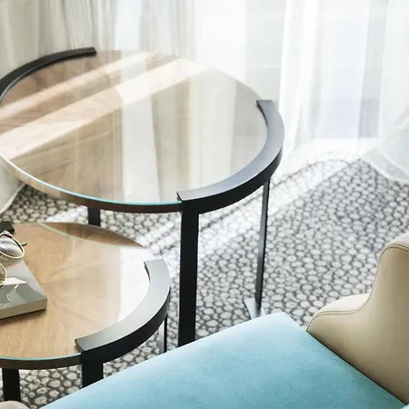 Hotel Maison Albar Le Pont-neuf 5*