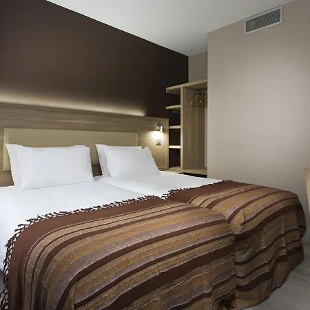Des Pavillons Otel Paris