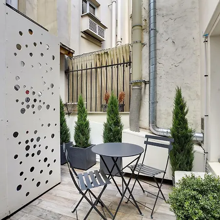 Hotel Riviera Elysees Paris