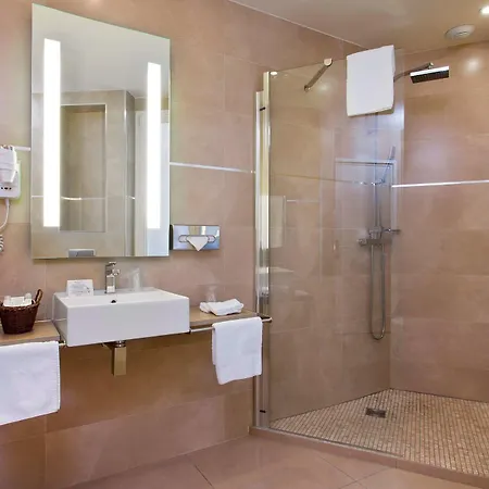 De L'empereur 3* Paris