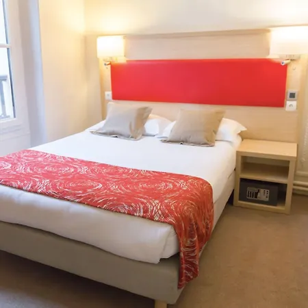Hotel D'win 2*