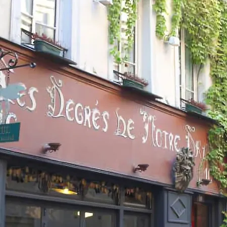 Hotel Les Degrés De Notre Dame París