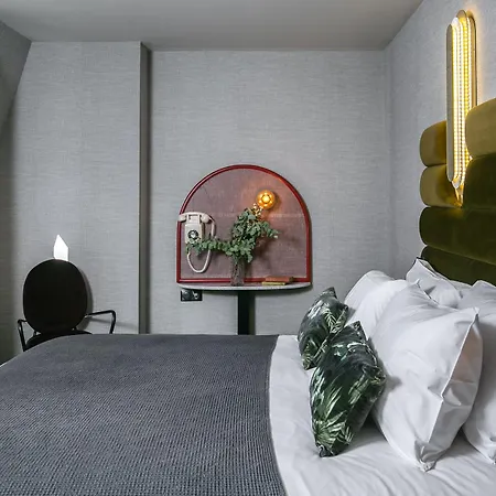 La Planque Hotel Paris