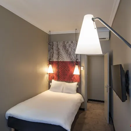 Ibis Tour Montparnasse 15eme