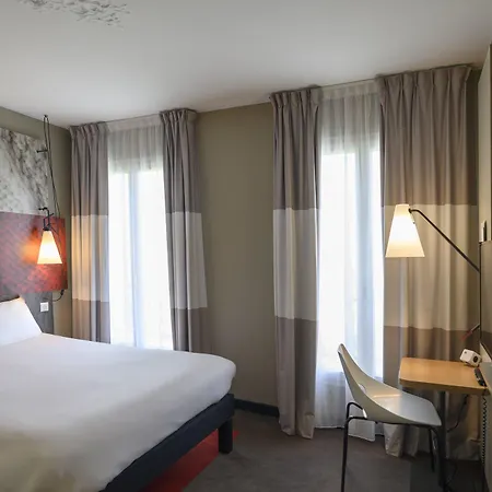 Hotel Ibis Tour Montparnasse 15eme Paris