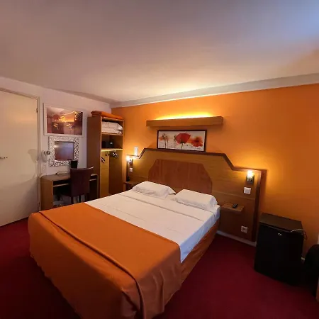 Hotel Le Nouvel Du Théâtre Parigi
