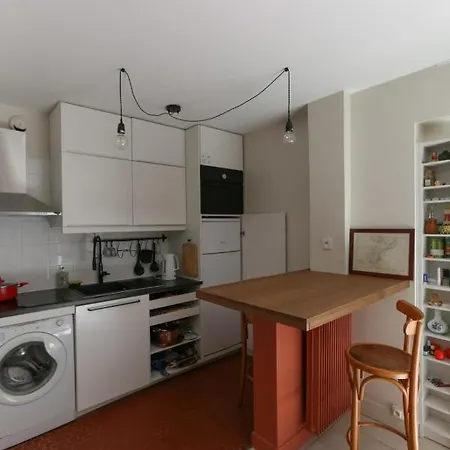 Peaceful Studio With Private Terrace In Montmartre *