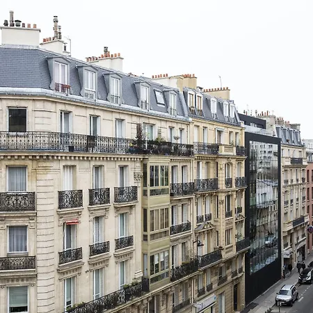 Yllen Eiffel Hotel Paris