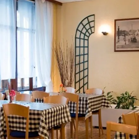 Szálloda Mercure Pigalle Sacre Coeur 4*