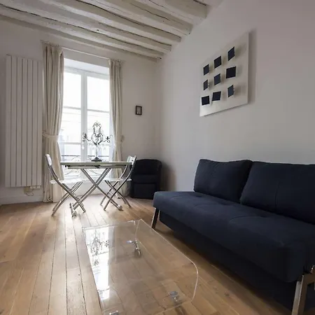 Apartment Lillo Paris