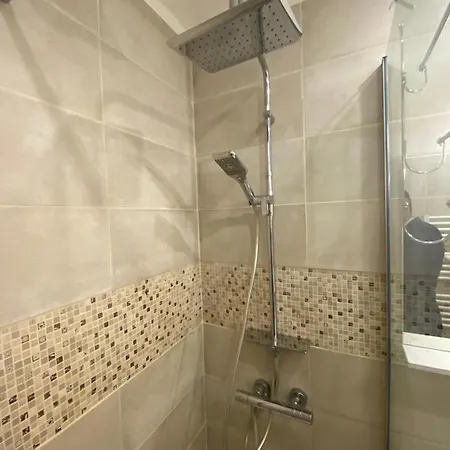Apartament Tour Eiffel Volontaire Paryż