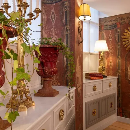 Maison Cardinal Furstemberg Paris