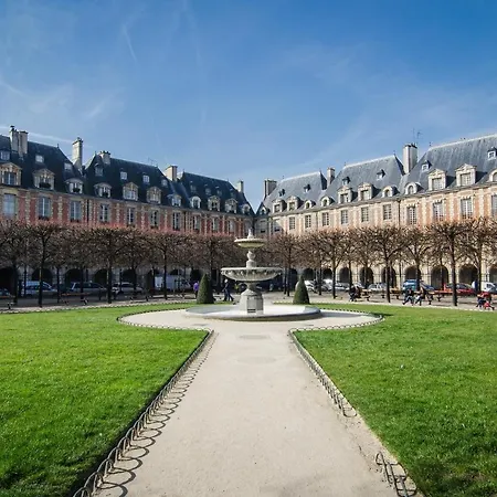 New & Design In The Heart Of Le Marais Apartment