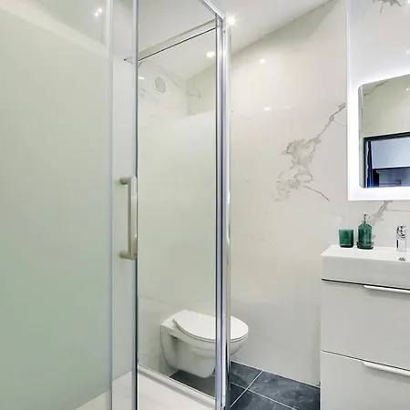 Cmg Jonas-parc Montsouris-tour Montparnasse- Appartement *