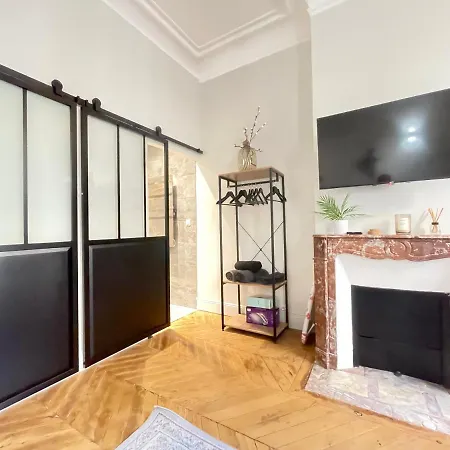 Cozy Studio Champs Elysee Arc De Triomphe 2 *