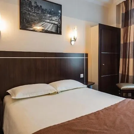 Vivienne Hotel