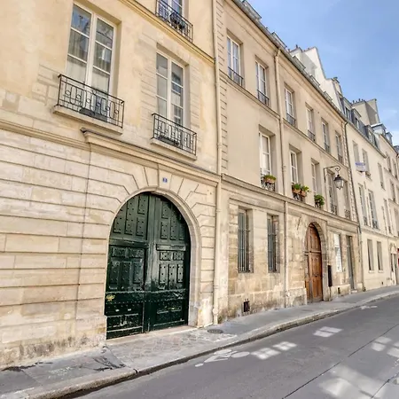 New & Design In The Heart Of Le Marais Apartment Paris
