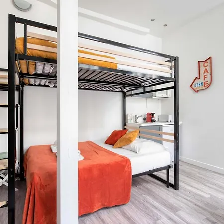 New & Design In The Heart Of Le Marais Apartment