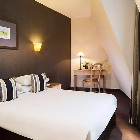 1er 3* Paris