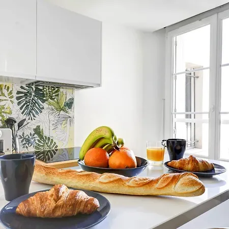 Tuileries - Louvre City Apartment * Paris