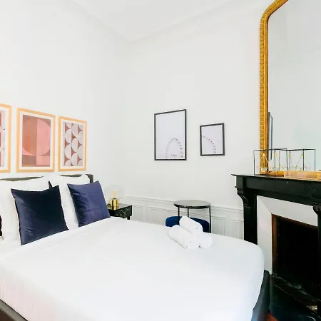 Le Marais Stylish Paris