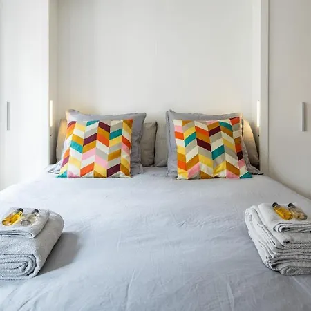 Super - Sentier - Air Conditioning Apartment