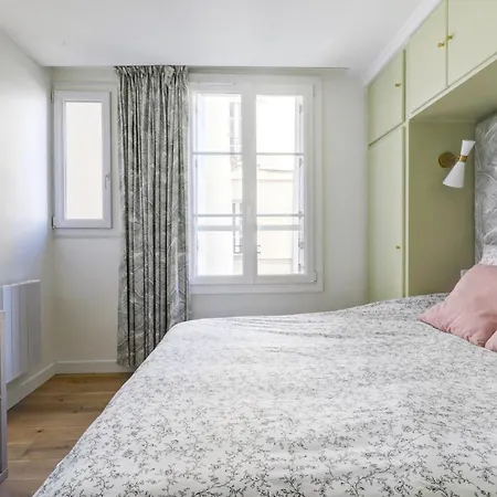 Apartment Tuileries - Louvre City Apartment *