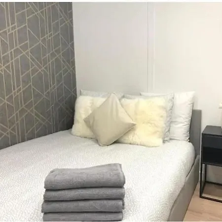 Joli 4pers#buttes Chaumont#chapeau Rouge Appartement