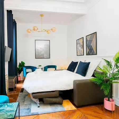 Le Marais Stylish *