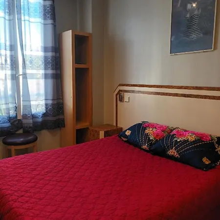 Azur Montmartre Otel Paris