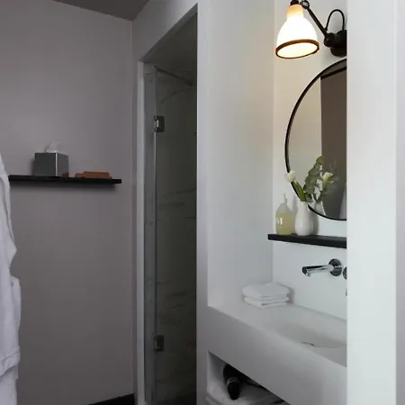 Drawing House Szálloda 4*