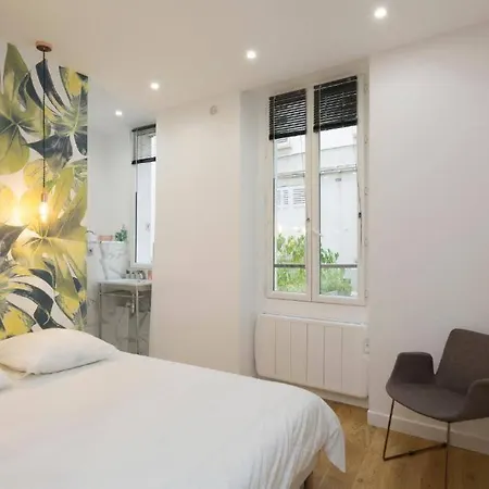 Apartment Architect S Designer Studio Walking Distance To The Eiffel Tower