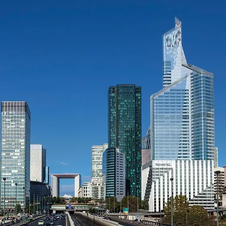 Hotel Mercure Paris La Défense Grande Arche