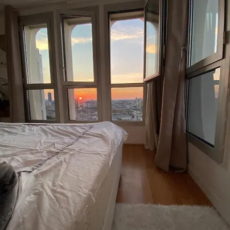 Apartment 3 Bedrooms In Heart Of With A Unique View Of Free Wifi *