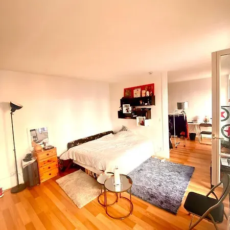 Apartment Paris 11 / Calme Et Tres Lumineux. The Cosy Flat.