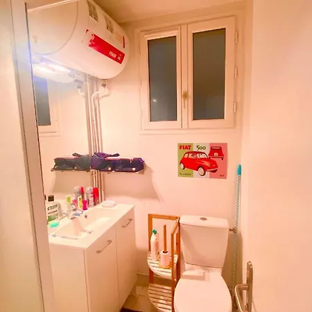 Apartment Paris 11 / Calme Et Tres Lumineux. The Cosy Flat. *