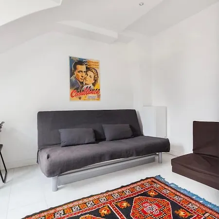 Charmant Studio Au Coeur Des Champs Elysees Париж