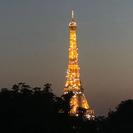 4 Bedroom Luxury Eiffel Tower Paris