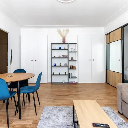 Home Suite Home Montaigne Place De L'Alma