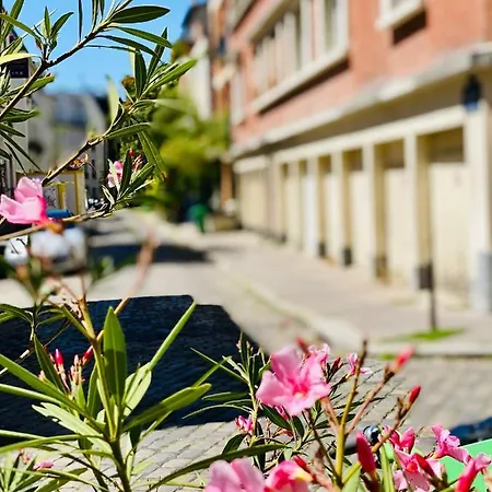 Homestay Parc Buttes Chaumont - Studio Mezzanine *