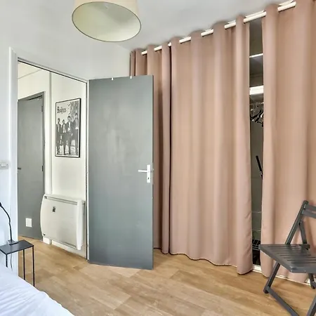 Apartment 2 Flat In The Heart Of Montmartre *