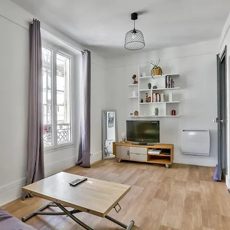 2 Flat In The Heart Of Montmartre Apartment Paris