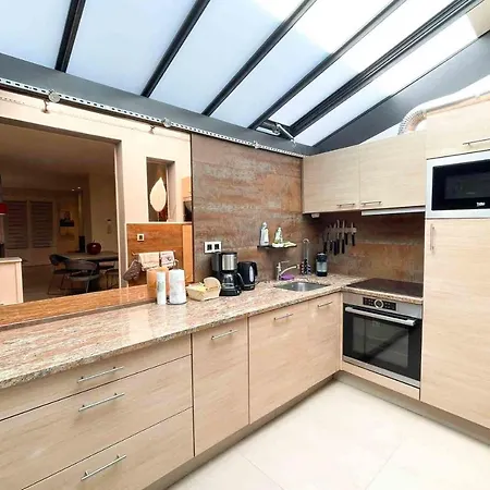 Holiday home Charming Townhouse With Garden In The Of *