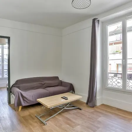 2 Flat In The Heart Of Montmartre Paris
