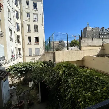 Appartement Du Commerce De *