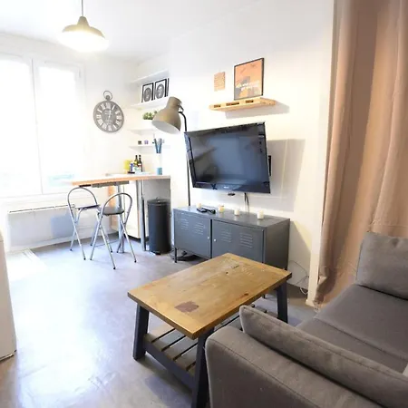 22 M Ideal For 2 A Few Steps From Belleville * Paris