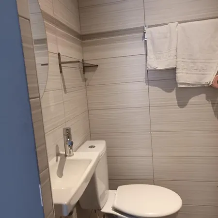 Azur Montmartre Otel *